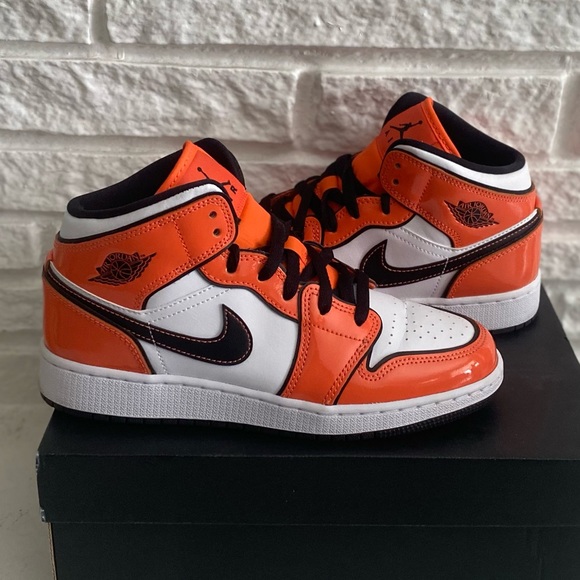 Shoes - Air Jordan 1 Mid Se Turf Orange